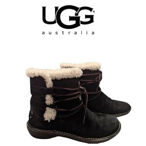 UGG Womens Caspia Black Suede Lace Up Ankle Snow Boots Size 8